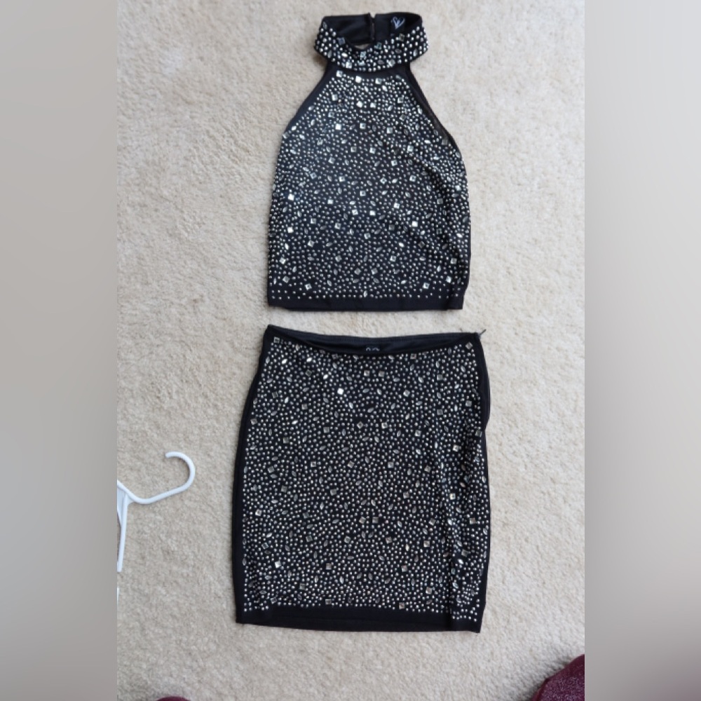 Windsor small 2 piece set black with rhinestone jewls
